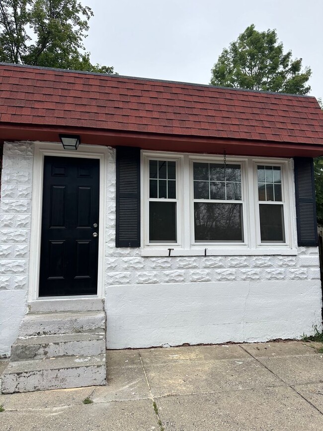 Primary Photo - 41 E Filbert St