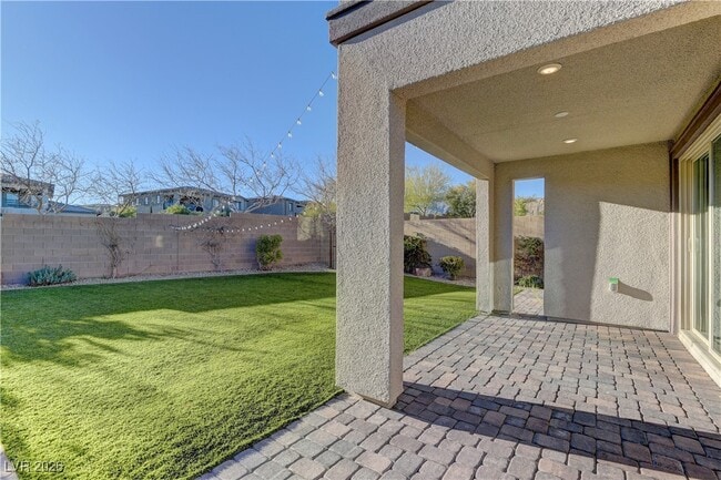 Building Photo - 727 Foreign Reef Wy