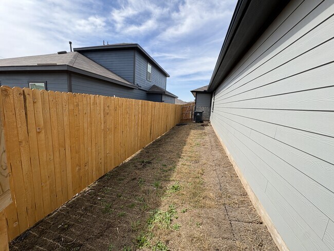 Building Photo - 254 Texoma St