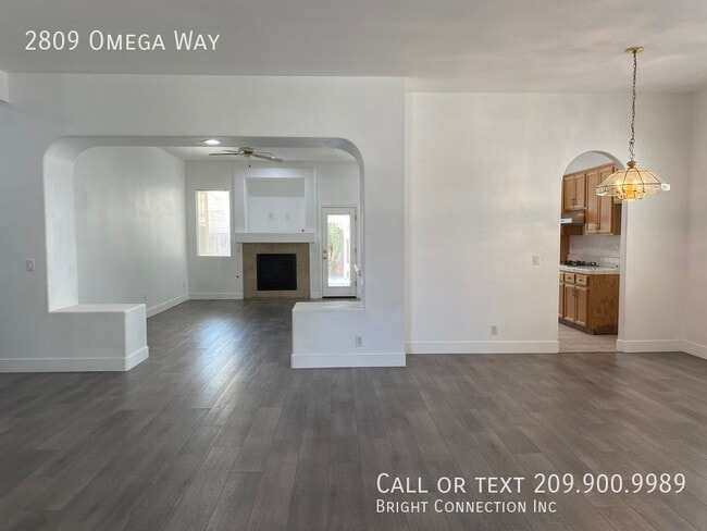Building Photo - 2809 Omega Way