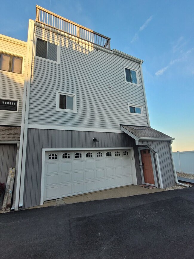 Building Photo - OCEAN VIEW