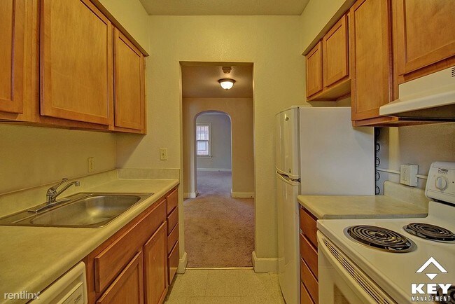 Building Photo - 1156 N Emporia St