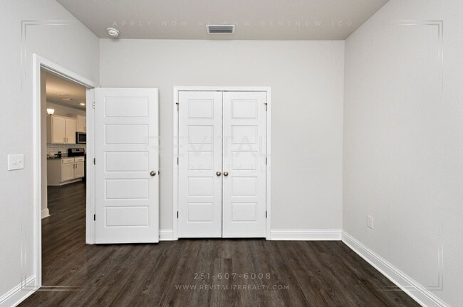 Building Photo - Modern 4BR 2 BA Home in Spanish Fort