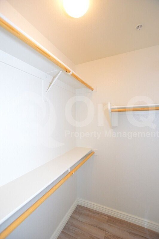 Building Photo - 280 S Evergreen Rd