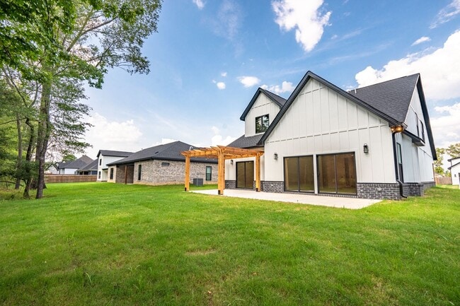 Building Photo - 7233 Havenwood Dr