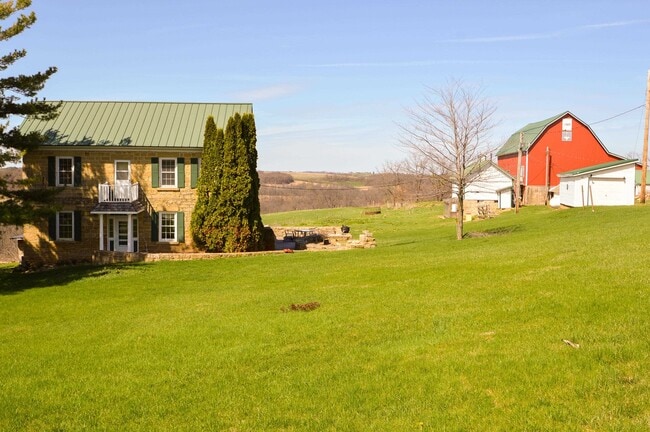 Building Photo - 3884 Breezy Hill Rd