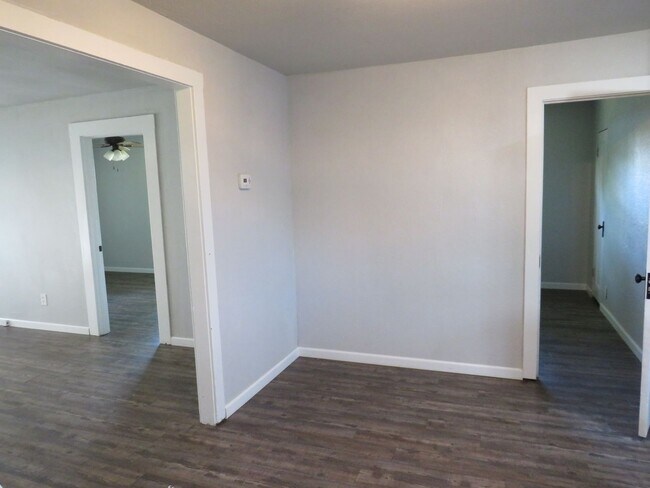 Building Photo - Home in Orland Available Now!