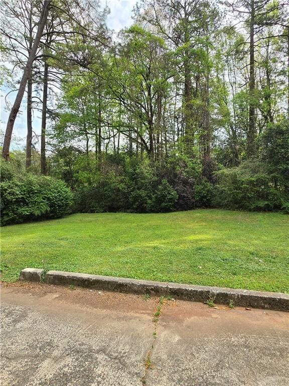 Building Photo - 765 N Parkwood Rd