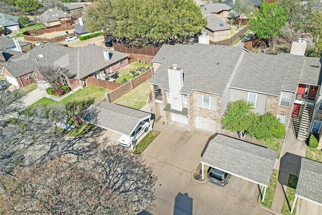 Building Photo - 1700 Amelia Ct