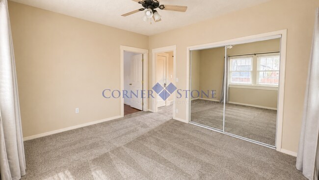 Building Photo - 1624 3rd St S