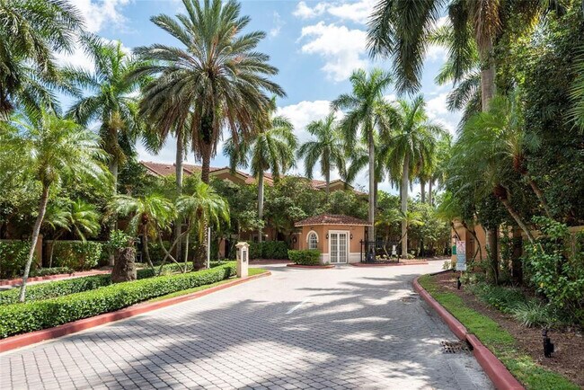 Building Photo - 4808 N State Rd 7