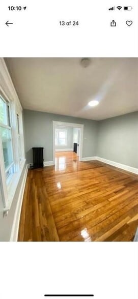 Building Photo - 134 Briggs St