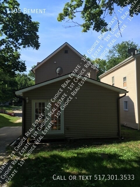 Building Photo - 1105 Bement-