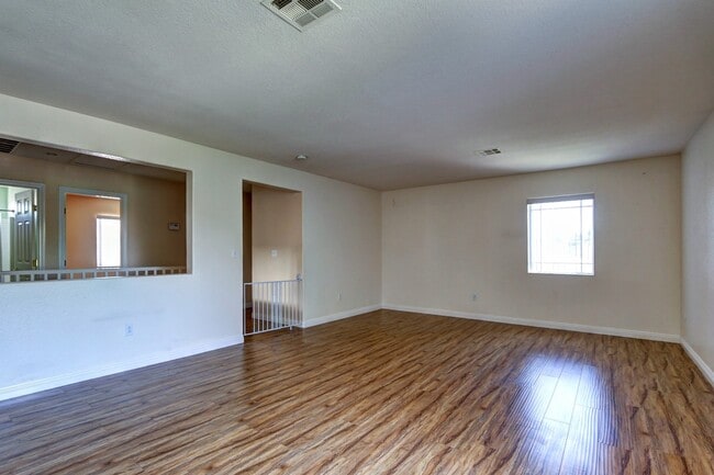 Building Photo - 7545 Tumbling St