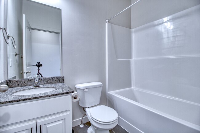 Building Photo - 412 S Willow Leaf Rd