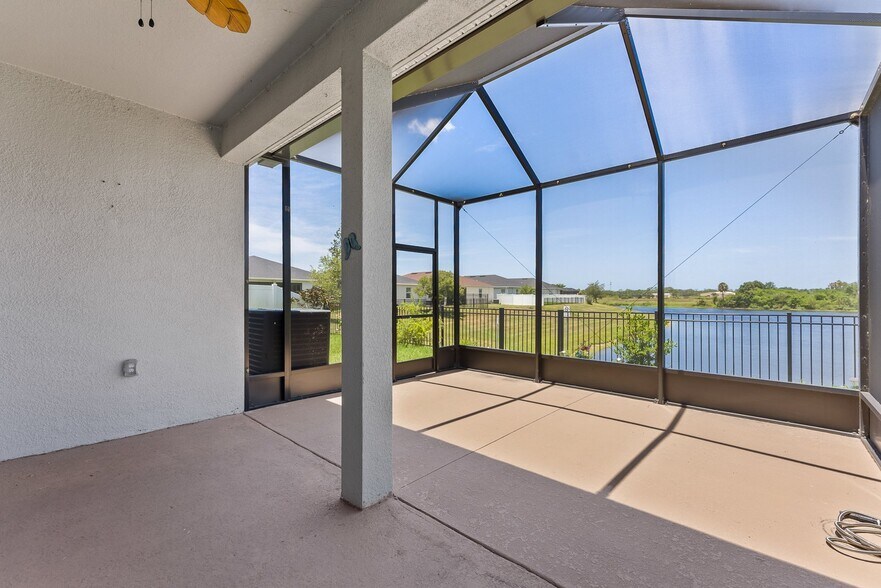Building Photo - 7322 34th Ct E