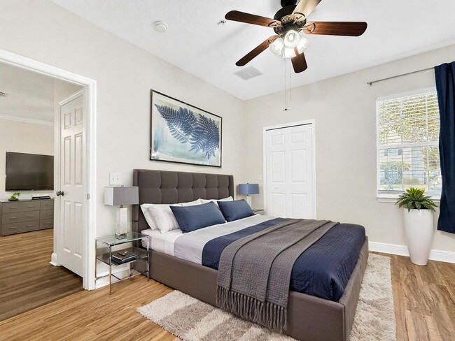 Building Photo - Upgraded 2Bedrooms/2Baths condo in a vibrant lifestyle Winter Garden community!