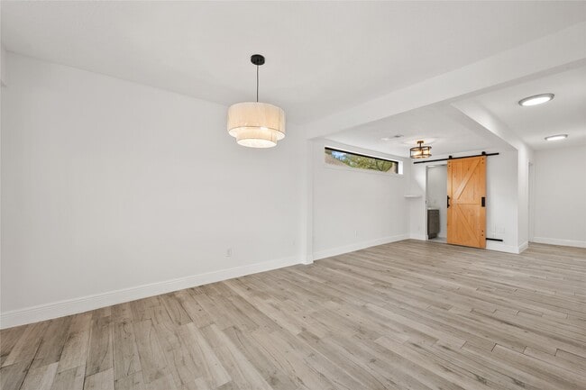 Building Photo - 1026 Oyster Bay Dr