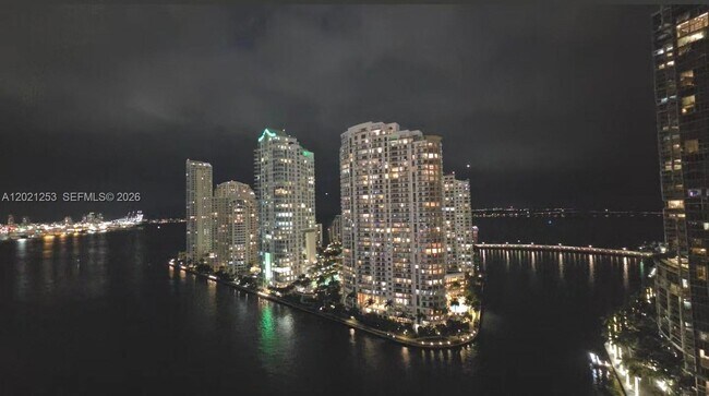 Building Photo - 300 Biscayne Blvd Way