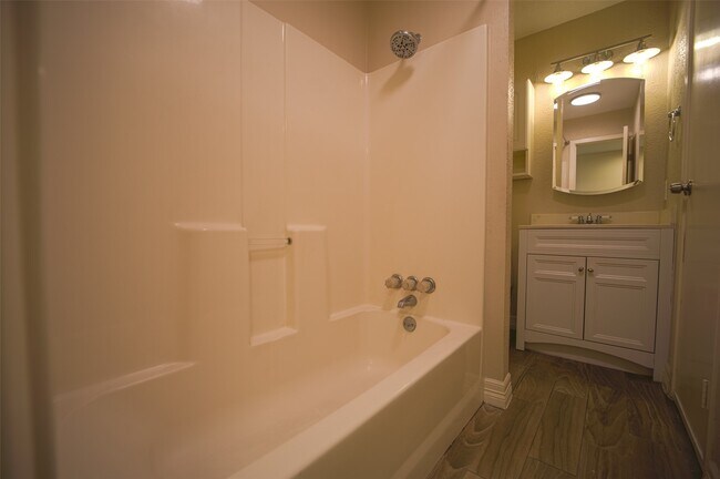 Building Photo - 18018 Santolina Ln