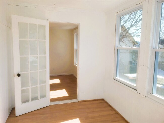 Building Photo - 26 Arlington St