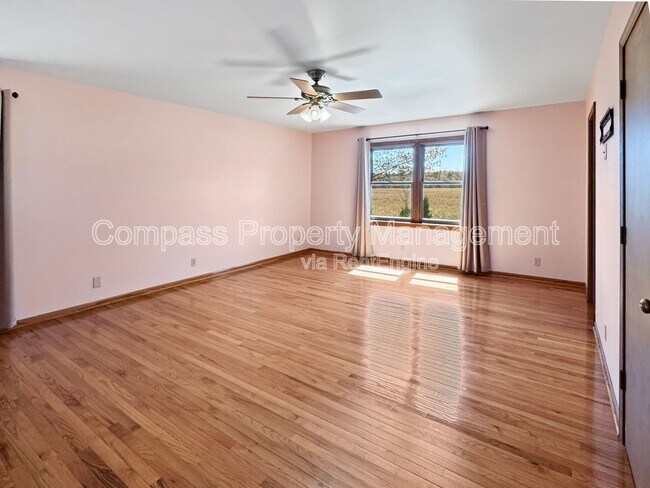 Building Photo - 18325 W Spring Lake Rd