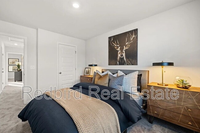 Building Photo - 2008 Acadia Wy