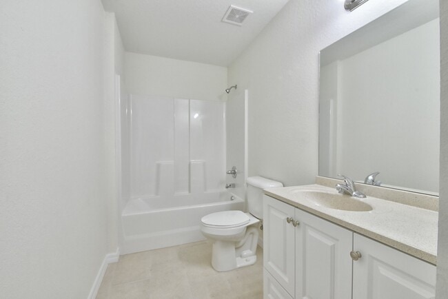 Building Photo - 6128 NW 47 Pl