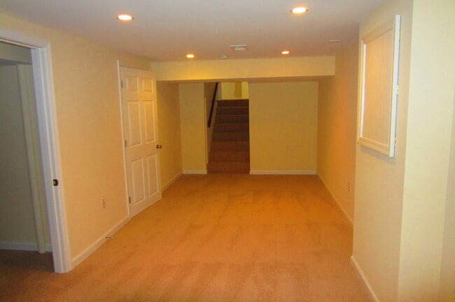 Building Photo - Coming Soon - Fabulous Detached Home in Robinson HS Pyramid!!