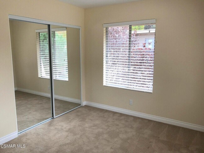 Building Photo - 3719 Summershore Ln