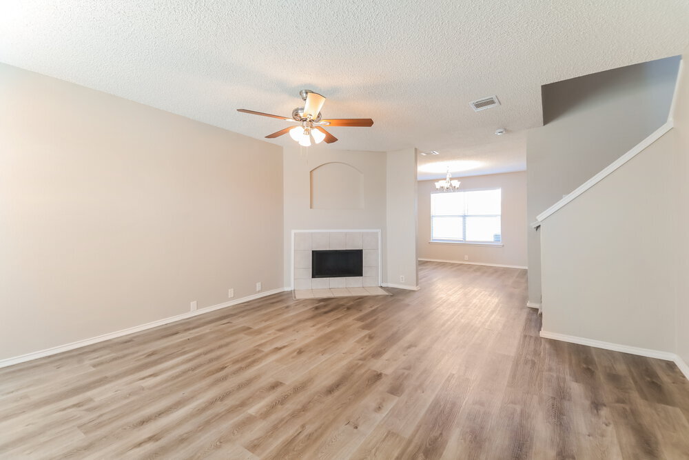 Building Photo - 4300 Sonoma Dr