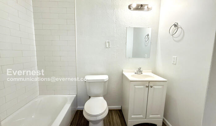 Building Photo - 253 11th Ave NE