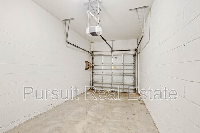 Building Photo - 12301 Kernan Forest Blvd