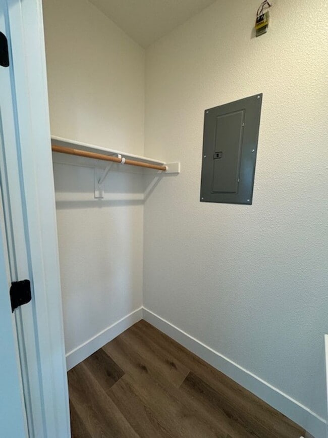 Building Photo - Brand New Studio Available Now!  1/2 off 1st Month's Rent!