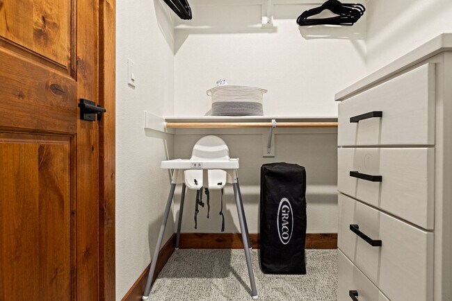 Building Photo - 89192 U.S. 26-SI ID1223593P