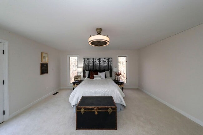 Building Photo - Luxury Kingsmill Treehouse Retreat | 7BR Custom Home with Private Suite