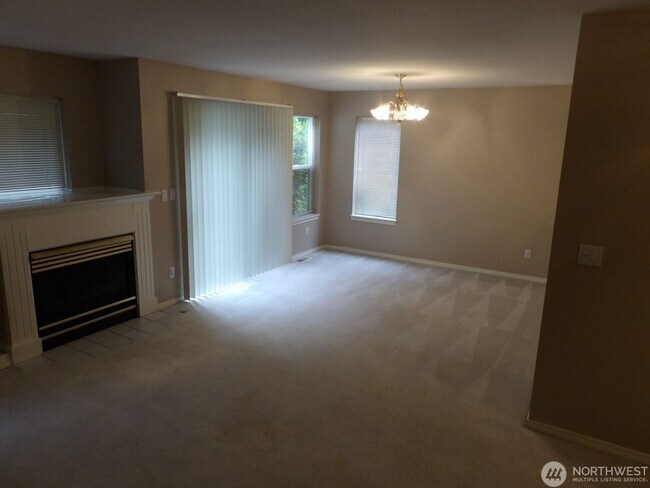 Building Photo - 3Bd/2.5Ba Bothell Townhouse