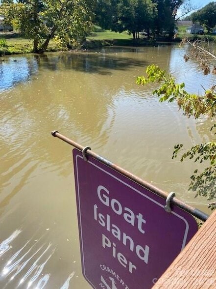 Building Photo - 384 Washington St