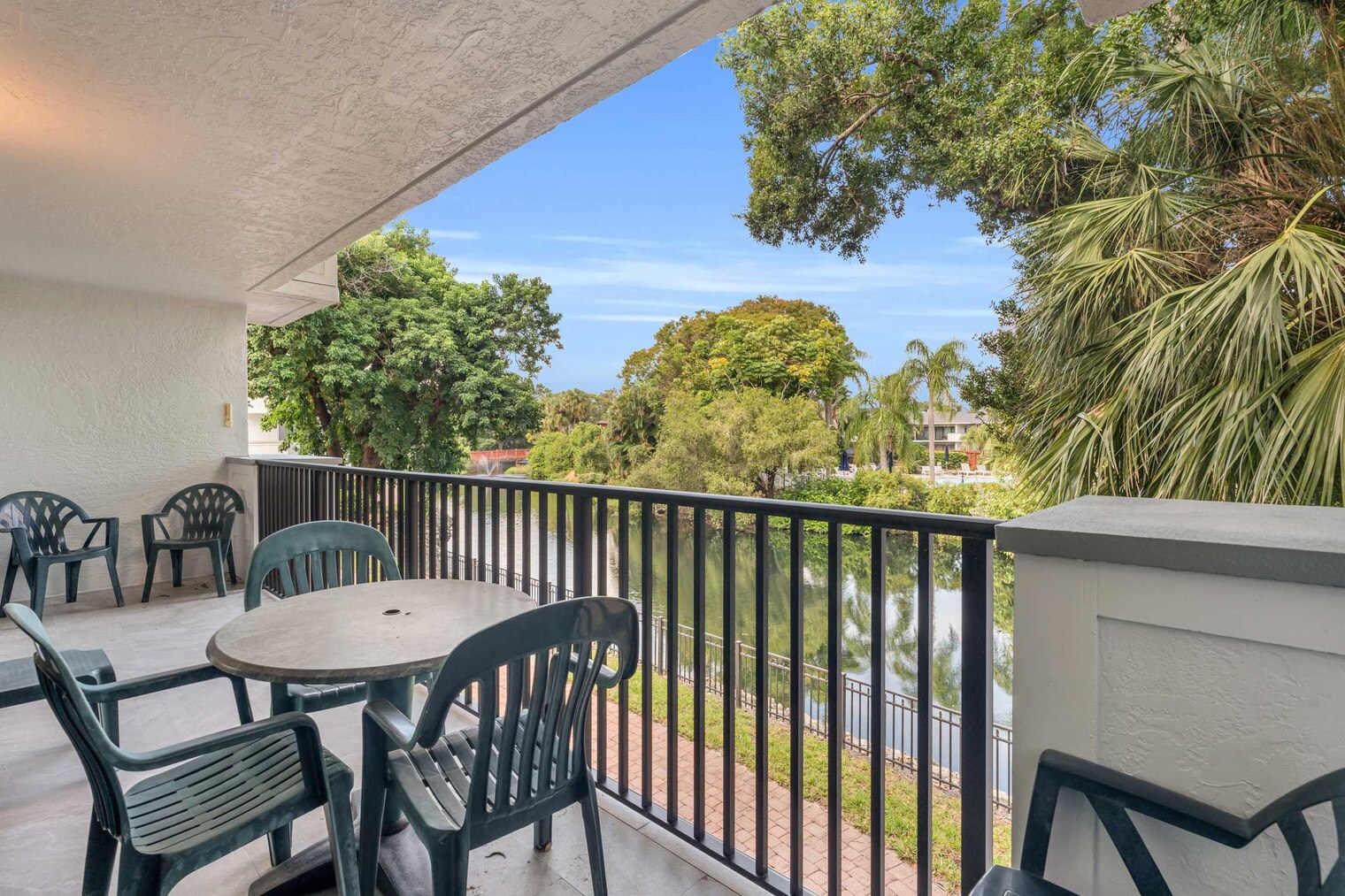 Building Photo - 600 Neapolitan Way