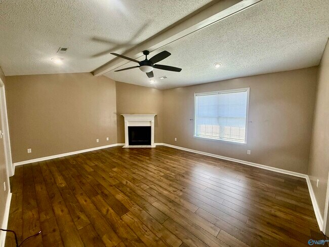 Building Photo - 1501 Elizabeth Dr SW