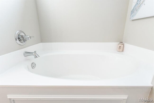 Building Photo - 3505 Chippewa Dr