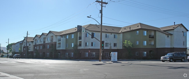 Building Photo - SCR-Sierra Crest