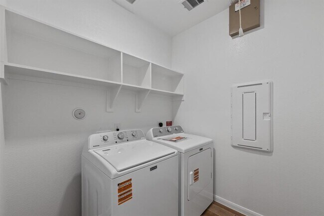 Building Photo - 12318 Liberty Vlg Dr