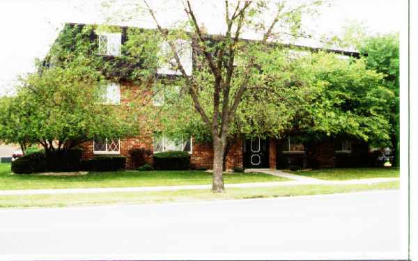 Primary Photo - Town & Country Villas