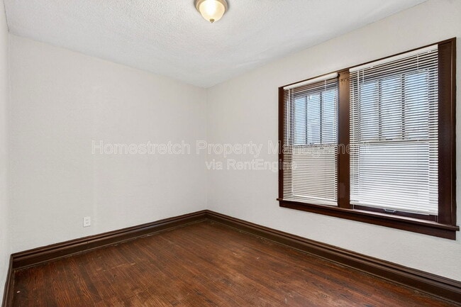 Building Photo - 5944 Thekla Ave