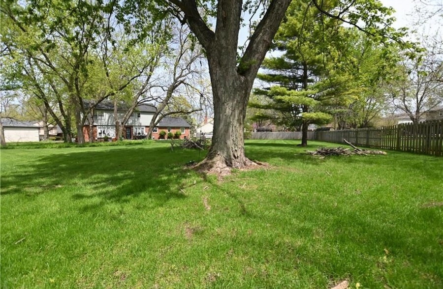 Building Photo - 7015 Keston Cir