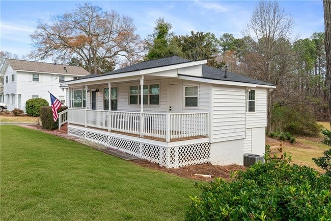 Building Photo - 2790 Sardis St