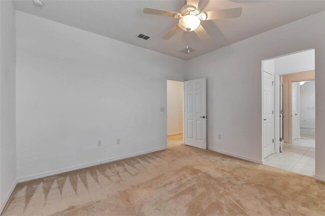 Building Photo - 2311 Victoria Dr