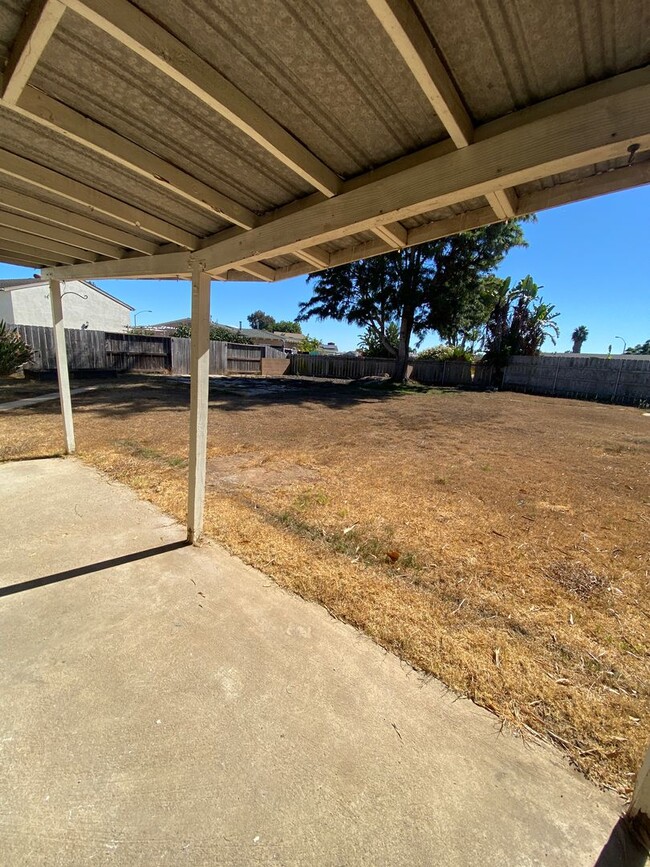 Building Photo - West Clairemont Home with Huge Yard!