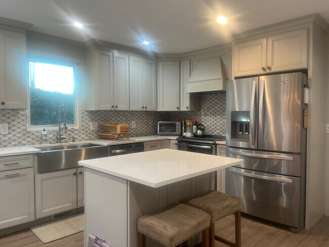 Building Photo - 47 Arabian Dr